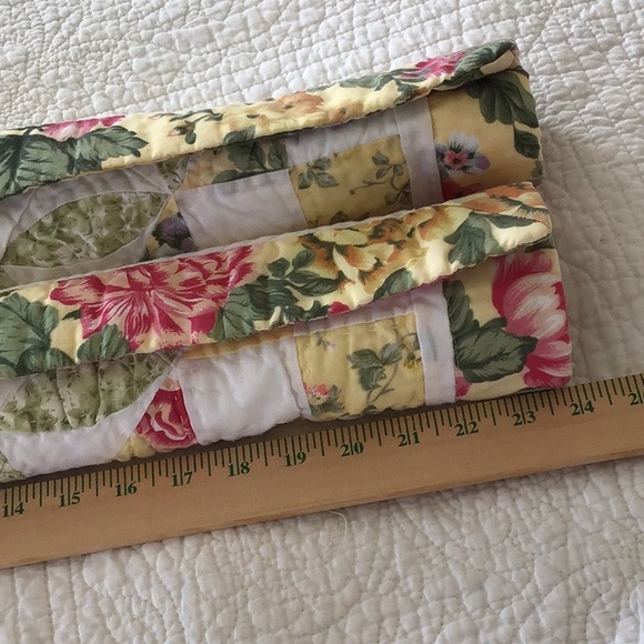 Two QUILTED PILLOW SHAMS Full/Queen Yellow White Multi Gingham Floral 24”X 30” - Picture 9 of 10
